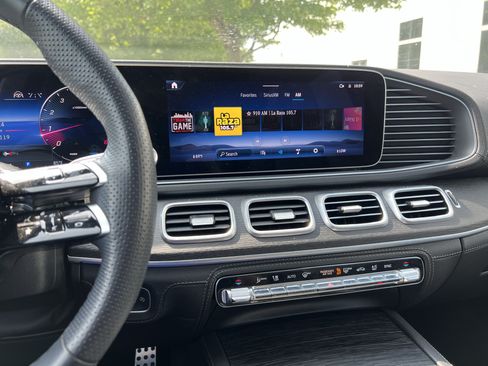 Certified 2024 Mercedes-Benz GLS 450 4MATIC w/ AMG Line Exterior image 31