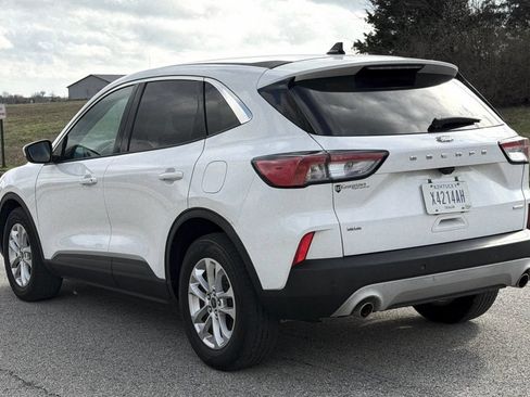Used 2020 Ford Escape SE FWD image 38