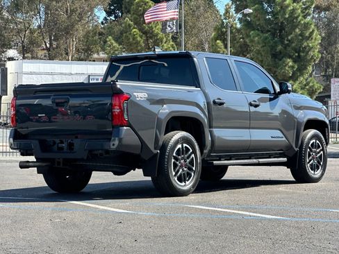 Used 2024 Toyota Tacoma TRD Sport w/ TRD Sport Premium Package AWD/4WD image 5