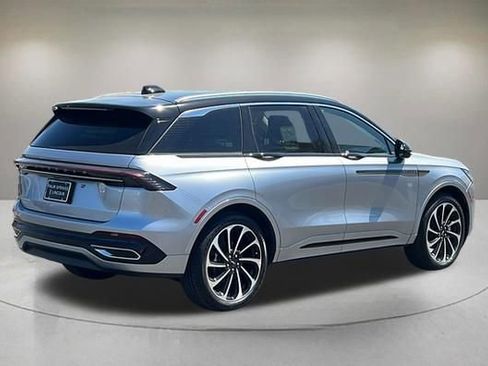 New 2026 Lincoln Nautilus Black Label image 5