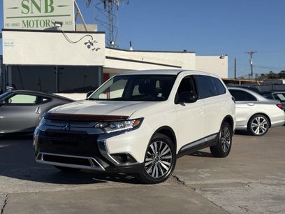 Used 2020 Mitsubishi Outlander ES