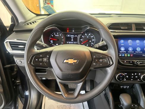 Used 2021 Chevrolet TrailBlazer LT w/ Convenience Package AWD/4WD image 20