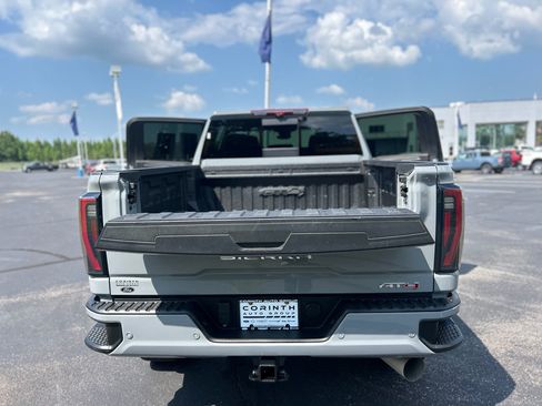 Used 2024 GMC Sierra 2500 AT4 w/ AT4 Premium Plus Package AWD/4WD image 22