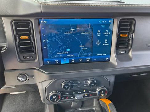 Used 2024 Ford Bronco Badlands AWD/4WD image 28