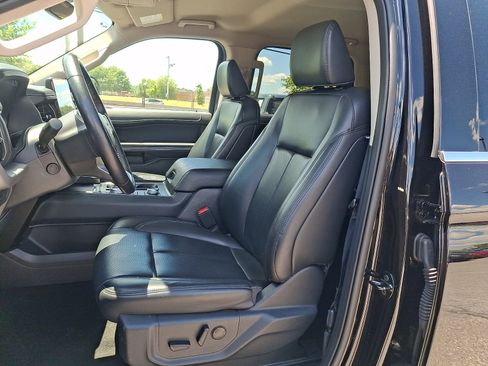 Certified 2024 Ford Expedition XLT AWD/4WD image 14
