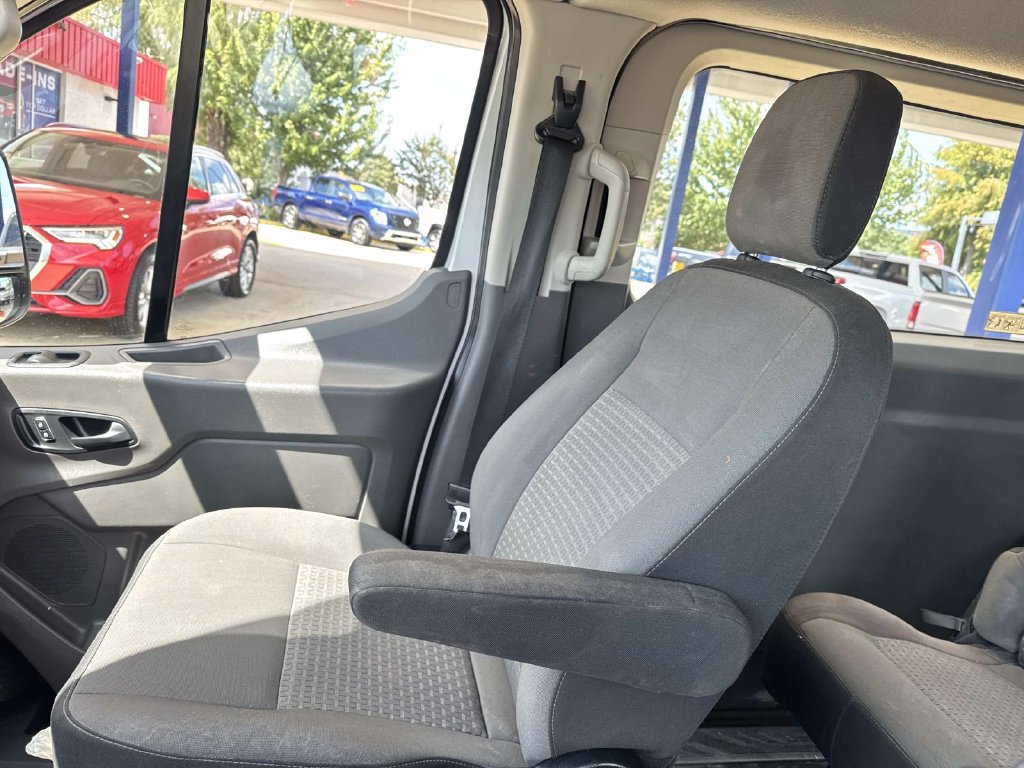 Used 2023 Ford Transit 350 XLT RWD image 17