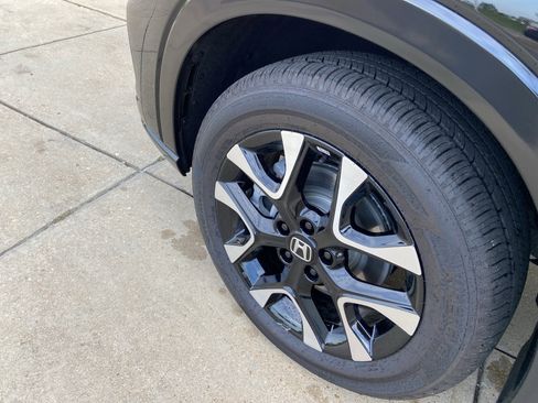 New 2026 Honda HR-V EX-L image 13