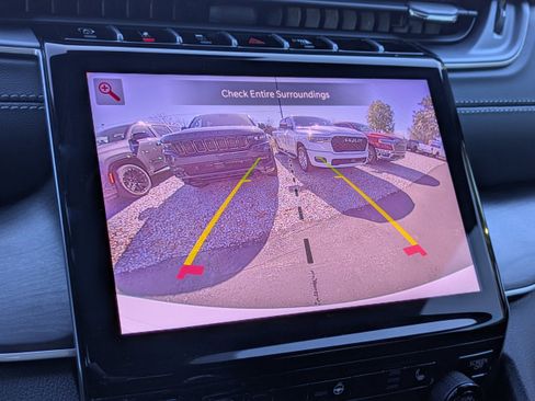 New 2025 Jeep Grand Cherokee Limited image 23