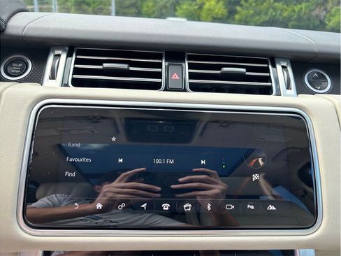 Used 2020 Land Rover Range Rover HSE AWD/4WD image 30