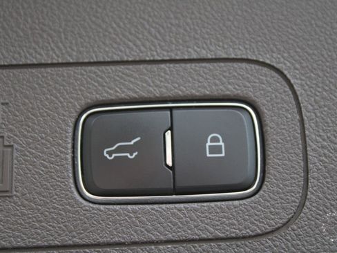 Used 2021 Lincoln Aviator Reserve w/ Equipment Group 201A image 12