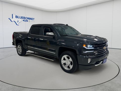 Used 2018 Chevrolet Silverado 1500 LTZ Z71 w/ LTZ Plus Package AWD/4WD image 3