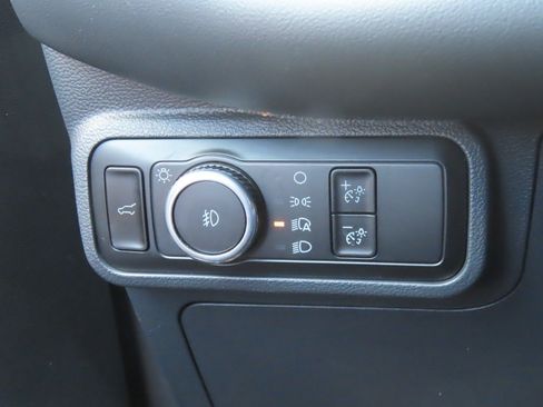 Certified 2025 Ford Explorer ST-Line AWD/4WD image 28