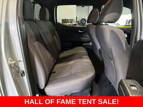 Used 2019 Toyota Tacoma TRD Sport w/ Technology Package AWD/4WD image 21
