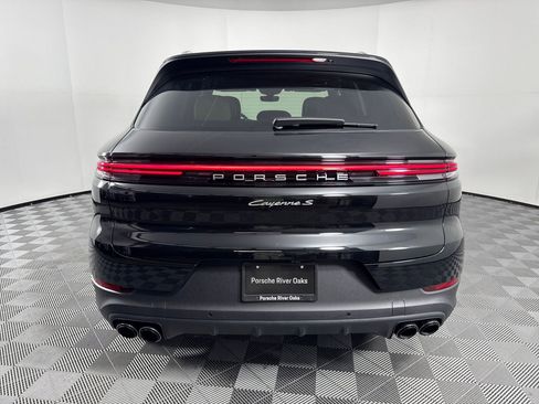 Used 2026 Porsche Cayenne S AWD/4WD image 10