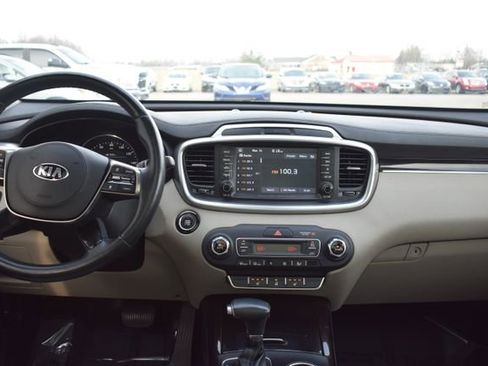 Used 2019 Kia Sorento EX w/ EX Touring Package image 40