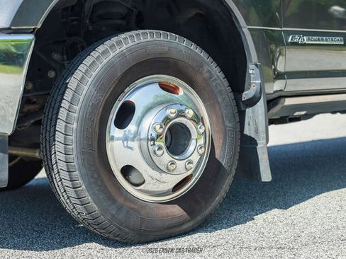 Used 2017 Ford F350 Lariat w/ Lariat Ultimate Package AWD/4WD image 79