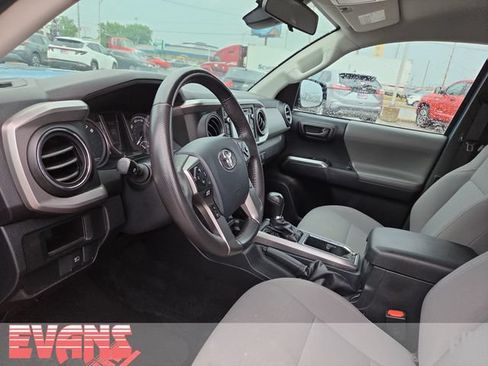 Used 2019 Toyota Tacoma SR5 AWD/4WD image 20