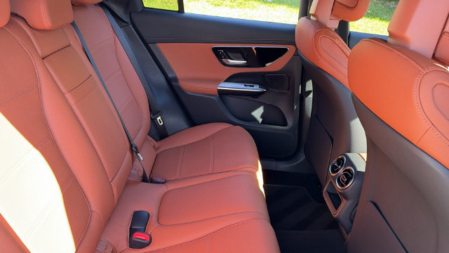 Certified 2023 Mercedes-Benz GLC 300 4MATIC image 19