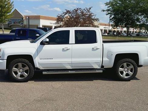 Used 2017 Chevrolet Silverado 1500 LT w/ All Star Edition AWD/4WD image 5