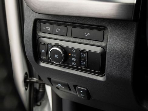 Used 2024 Ford F250 Lariat w/ Lariat Ultimate Package image 13