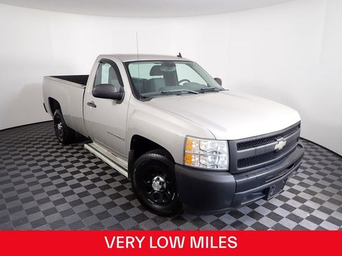 Used 2009 Chevrolet Silverado 1500 W/T RWD image 3