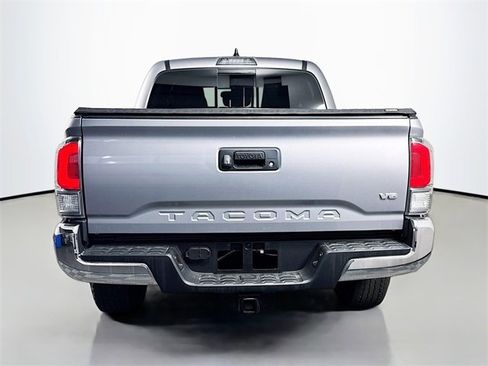 Used 2021 Toyota Tacoma TRD Off-Road image 7