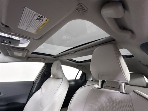 Certified 2024 Toyota Prius XLE image 23