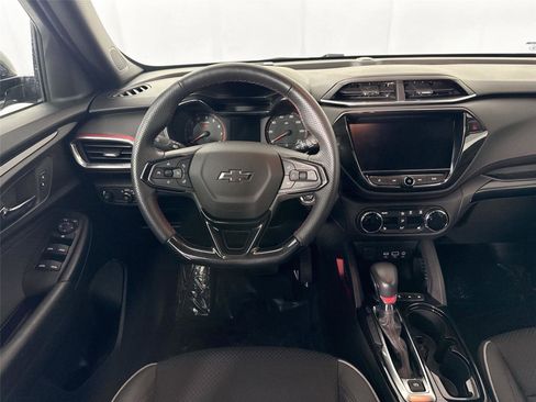 Used 2023 Chevrolet TrailBlazer RS w/ Convenience Package image 31