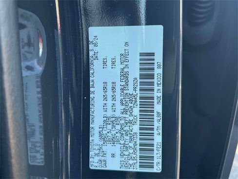 Used 2024 Toyota Tacoma TRD Sport image 22