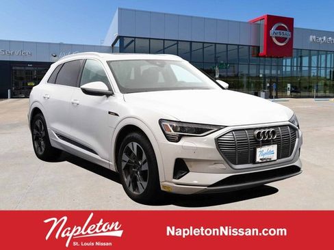 Used 2022 Audi e-tron Premium image 1