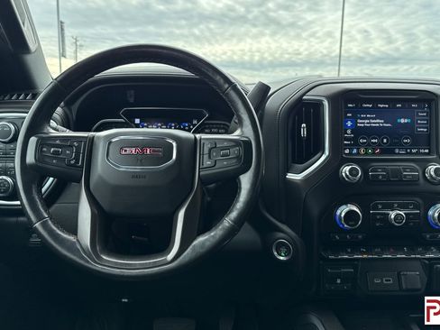 Used 2022 GMC Sierra 2500 AT4 w/ AT4 Premium Plus Package image 16