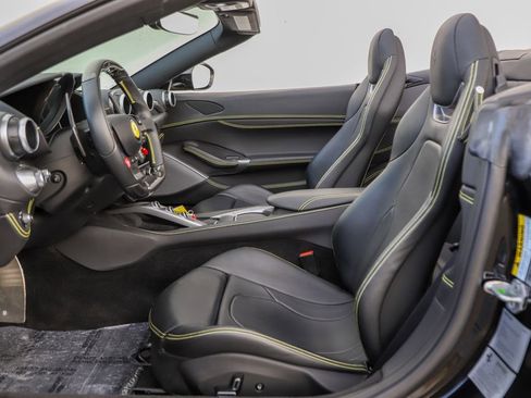 Certified 2020 Ferrari Portofino image 45