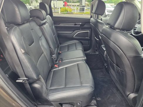 Used 2023 Kia Telluride EX AWD/4WD image 30