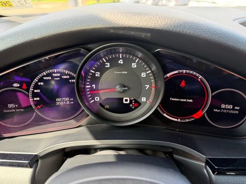 Used 2019 Porsche Cayenne AWD/4WD image 19
