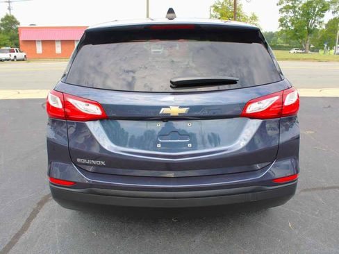 Used 2019 Chevrolet Equinox LS w/ LS Convenience Package FWD image 7