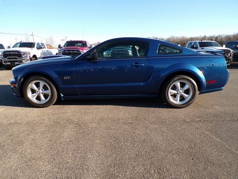Used 2008 Ford Mustang GT image 2
