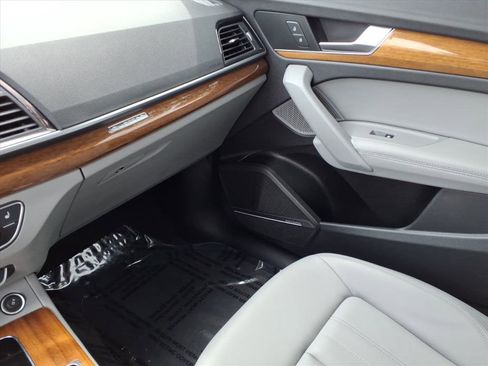 Used 2025 Audi Q5 2.0T Premium Plus AWD/4WD image 23