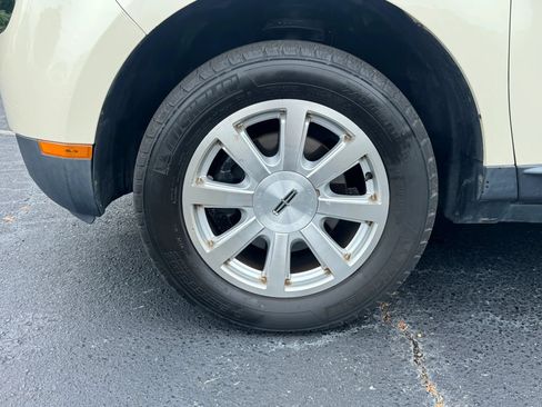 Used 2008 Lincoln MKX 2WD image 24