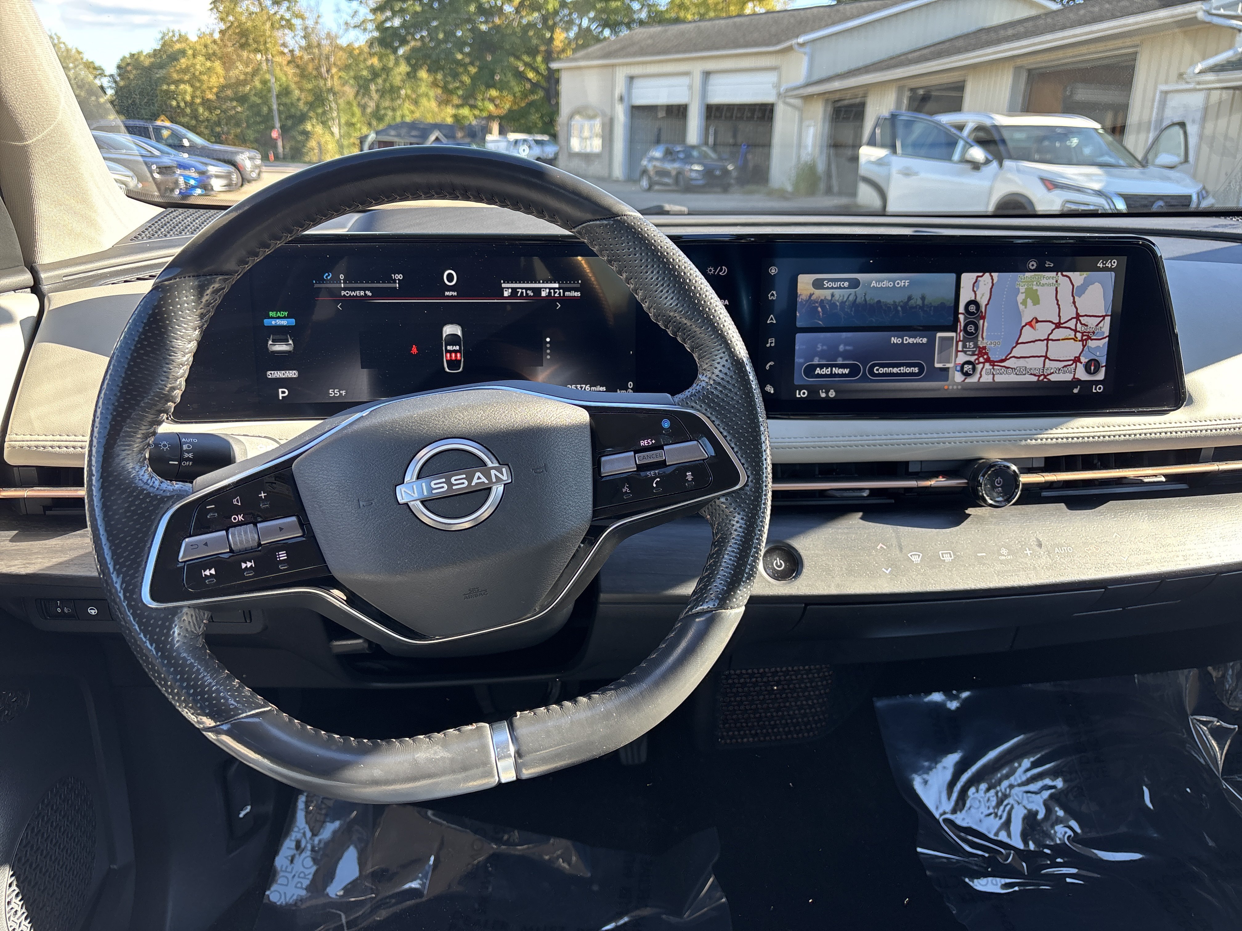 Used 2023 Nissan Ariya AWD image 19