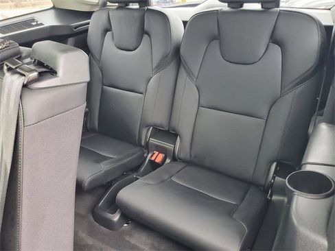 Used 2025 Volvo XC90 B6 Plus image 34