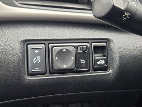 Used 2014 Nissan Sentra SV FWD image 22