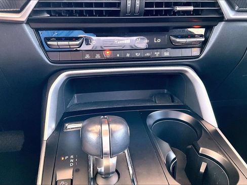 Used 2024 MAZDA CX-90 3.3 Turbo w/ Select Package AWD/4WD image 15