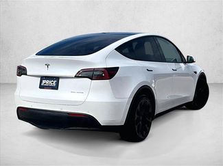 Used 2022 Tesla Model Y Long Range AWD/4WD video 2