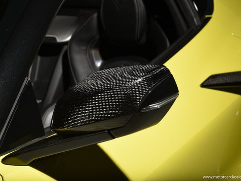 Used 2024 Chevrolet Corvette Z06 RWD image 16