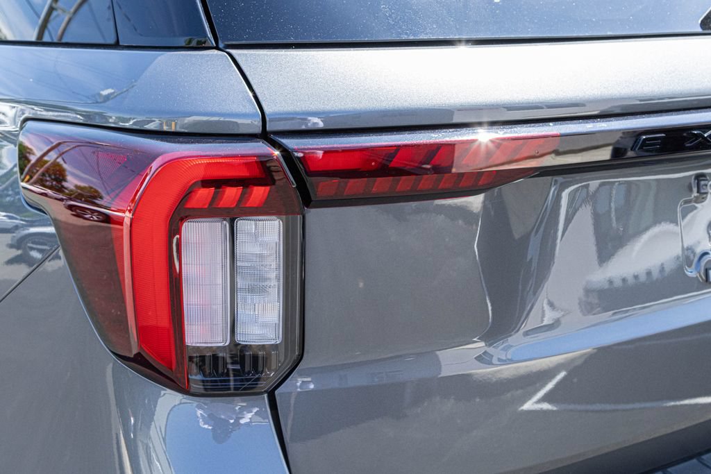 Used 2026 Ford Explorer ST-Line AWD/4WD image 16
