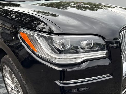 Used 2024 Lincoln Navigator L 4WD image 29