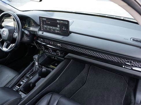 Used 2024 Honda Accord Touring image 41