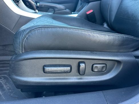 Used 2017 Honda Accord Touring image 13