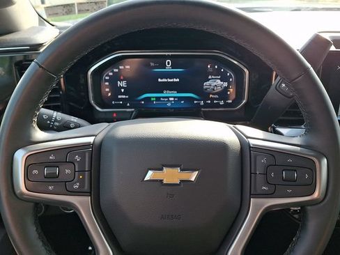 Used 2026 Chevrolet Silverado 1500 LT AWD/4WD image 19