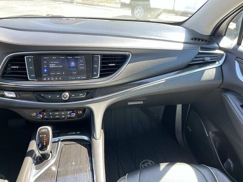 Used 2021 Buick Enclave Avenir w/ Avenir Technology Package image 11
